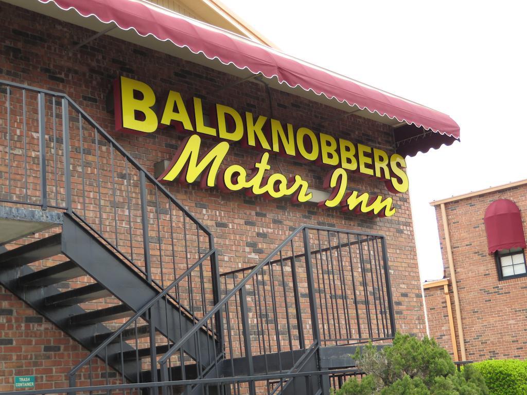 برانسون Baldknobbers Motor Inn المظهر الخارجي الصورة
