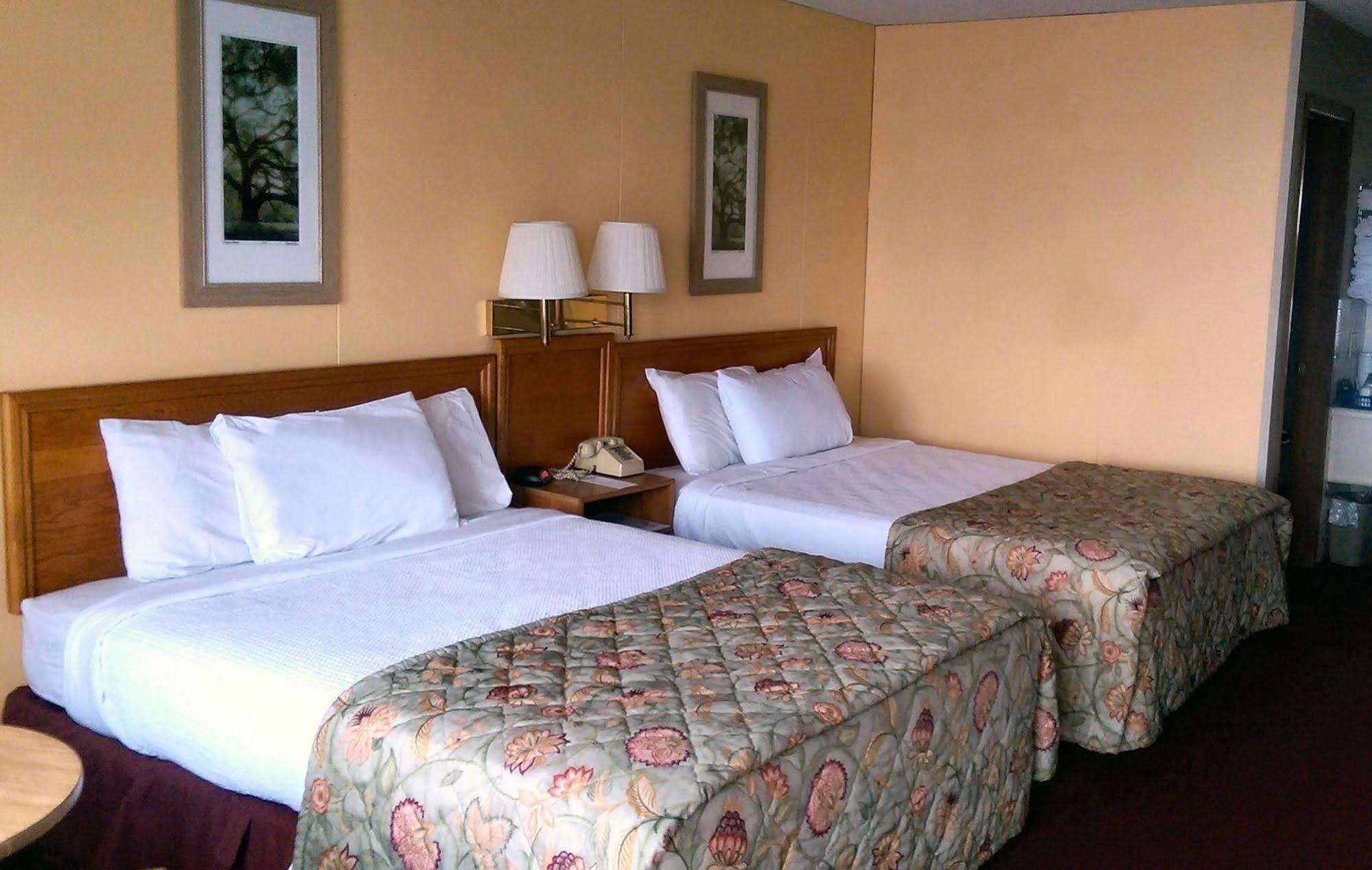 برانسون Baldknobbers Motor Inn المظهر الخارجي الصورة